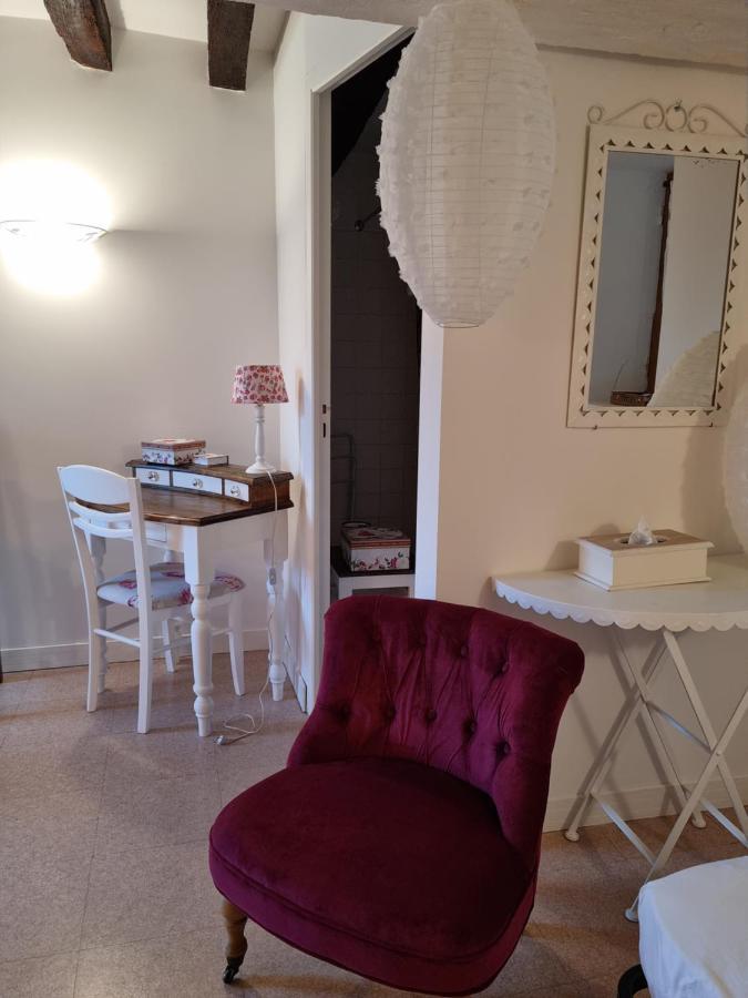 L 'Aupinouse Chambre Double Pivoine Avec Salle D'Eau Privative La Suze-sur-Sarthe Exteriör bild